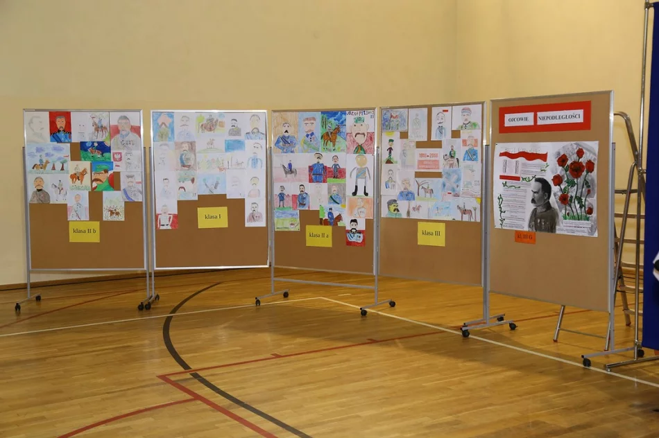 Zaszczytne miano „Szkoły Niepodległej” dla Szkoły Podstawowej Nr 1 w Starej Wsi  - zdjęcie 15