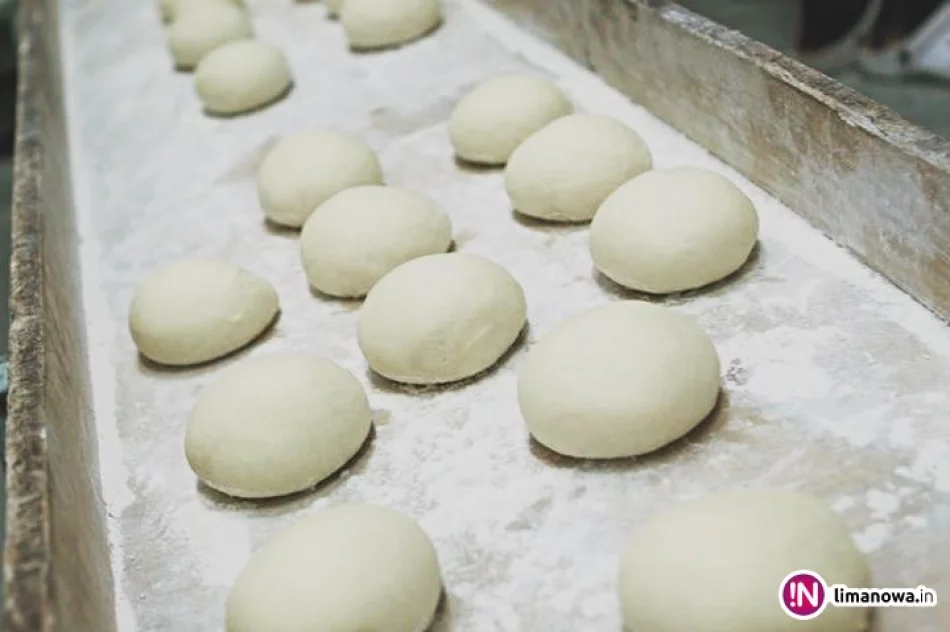 Z roku na rok zjadamy mniej tradycyjnych pączków. Czym się różnią od tych z supermarketu? - zdjęcie 2