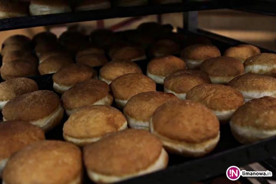 Z roku na rok zjadamy mniej tradycyjnych pączków. Czym się różnią od tych z supermarketu? - zdjęcie 3
