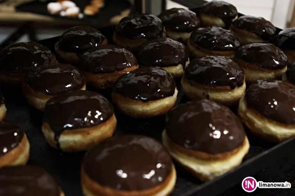 Z roku na rok zjadamy mniej tradycyjnych pączków. Czym się różnią od tych z supermarketu? - zdjęcie 4