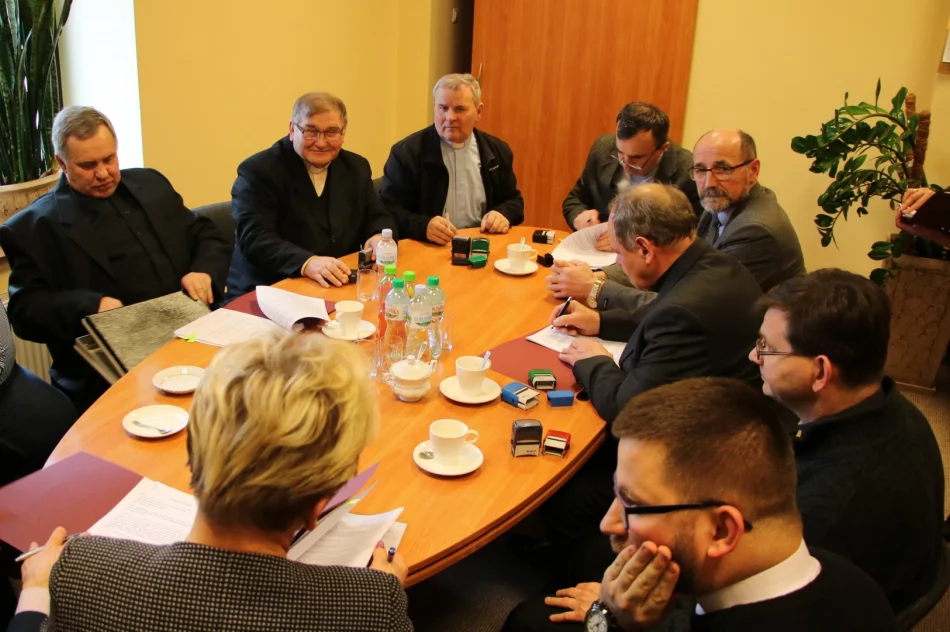 Podpisano umowy na dofinansowanie prac przy zabytkowych kościołach Limanowszczyzny - zdjęcie 3