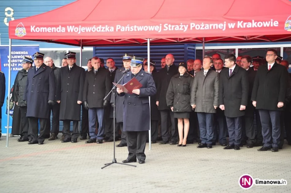Odprawa roczna małopolskiej straży okazją do przekazania samochodów dla OSP - zdjęcie 3