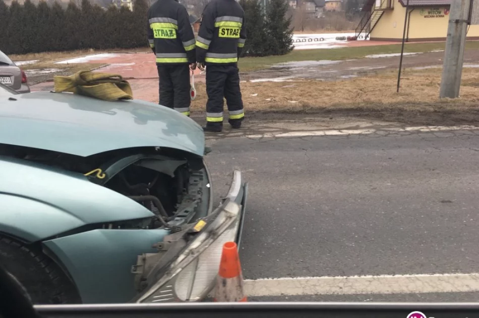 Audi uderzyło w holowany samochód - zdjęcie 2