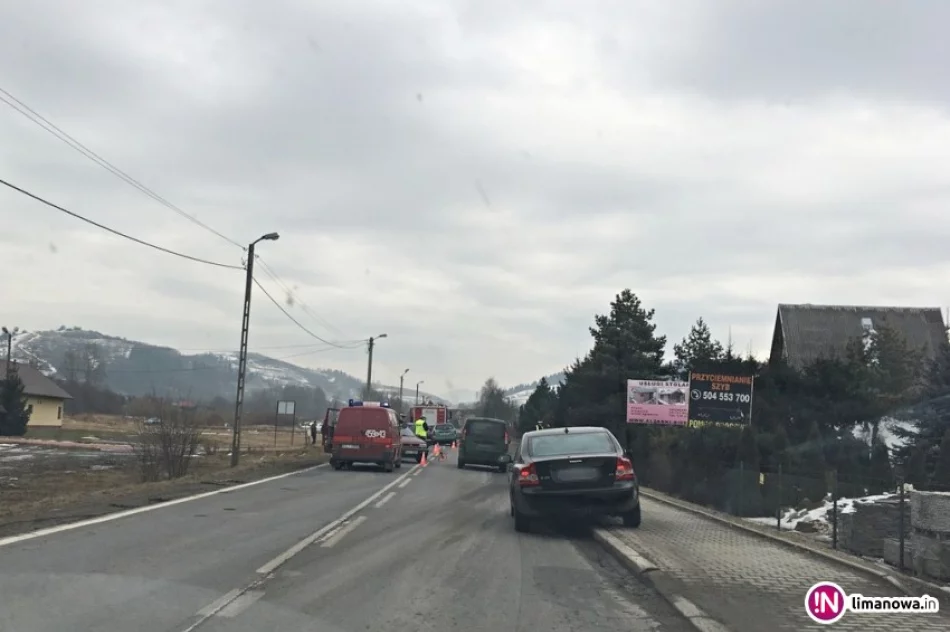 Audi uderzyło w holowany samochód - zdjęcie 3