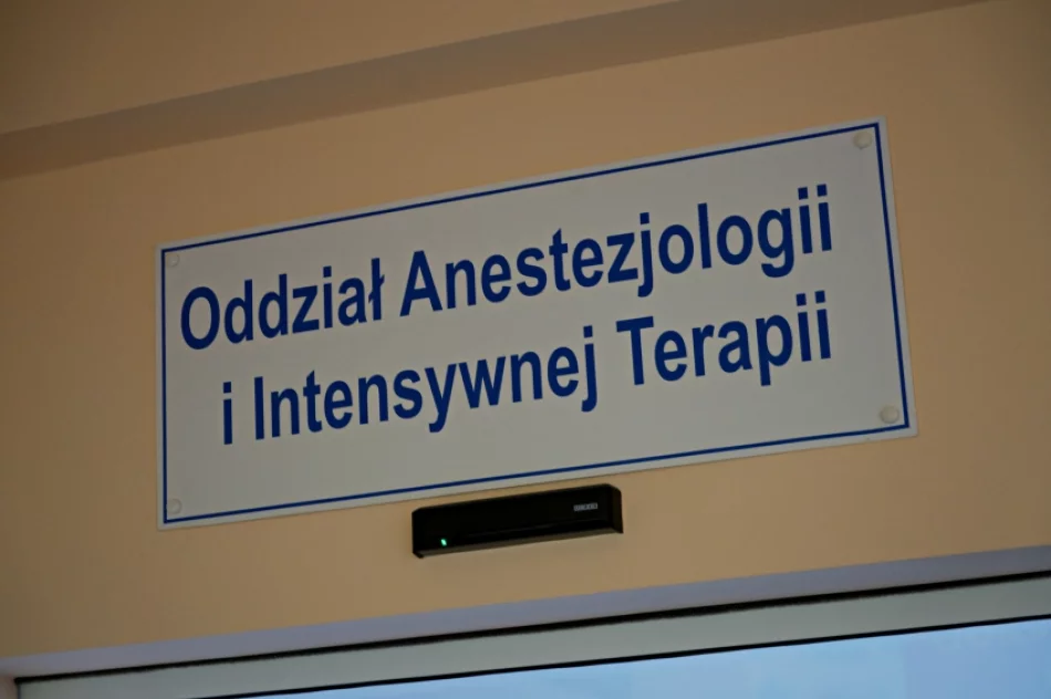 Otwarto i poświęcono wyremontowany oddział szpitala - zdjęcie 3