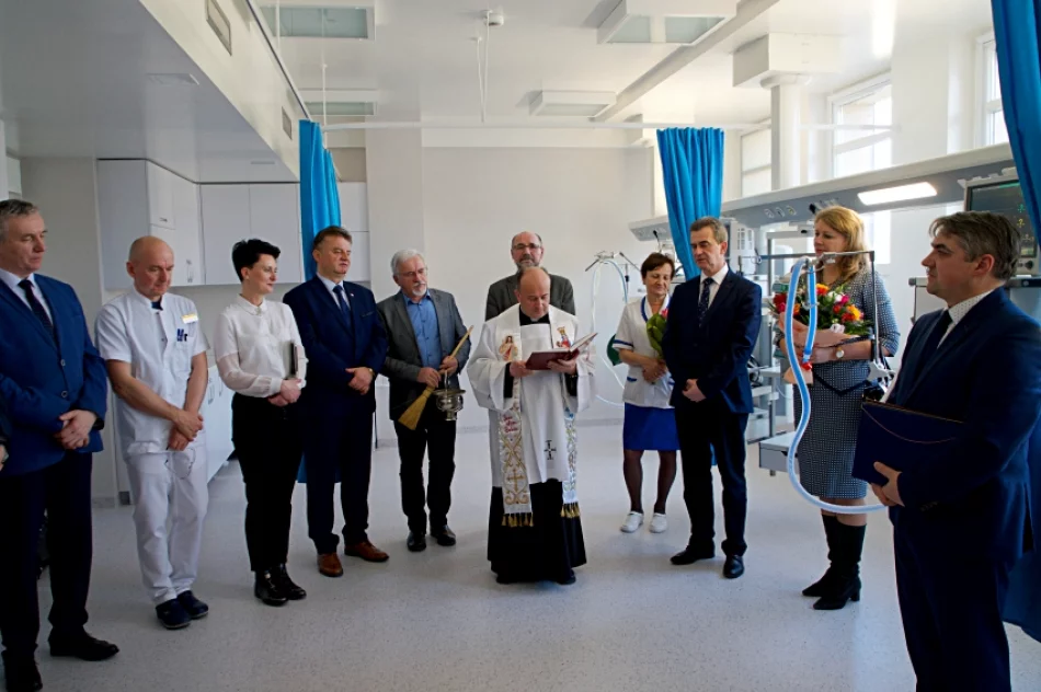 Otwarto i poświęcono wyremontowany oddział szpitala - zdjęcie 8