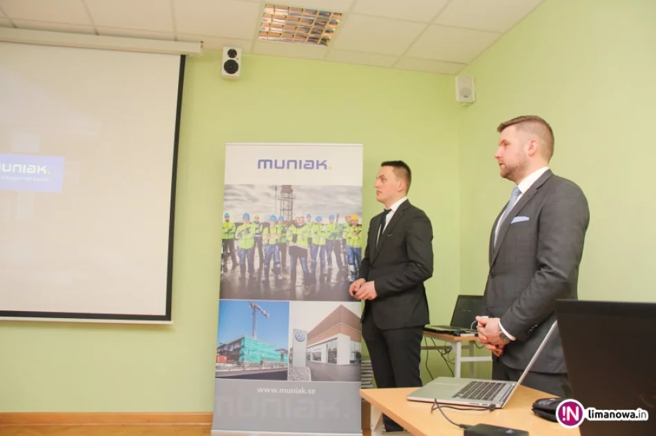 Absolwenci podzielili się wiedzą z obecnymi uczniami - zdjęcie 3