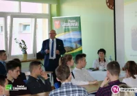 Starosta uczył młodzież zasad przedsiębiorczości - zdjęcie główne