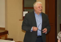 Spotkanie z profesorem zgromadziło wielu zainteresowanych - zdjęcie główne