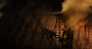 Płonęła stodoła, budynek mieszkalny uratowany - zdjęcie 4