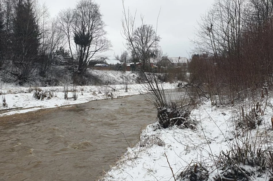Ciało mężczyzny znaleziono w korycie rzeki - zdjęcie 2