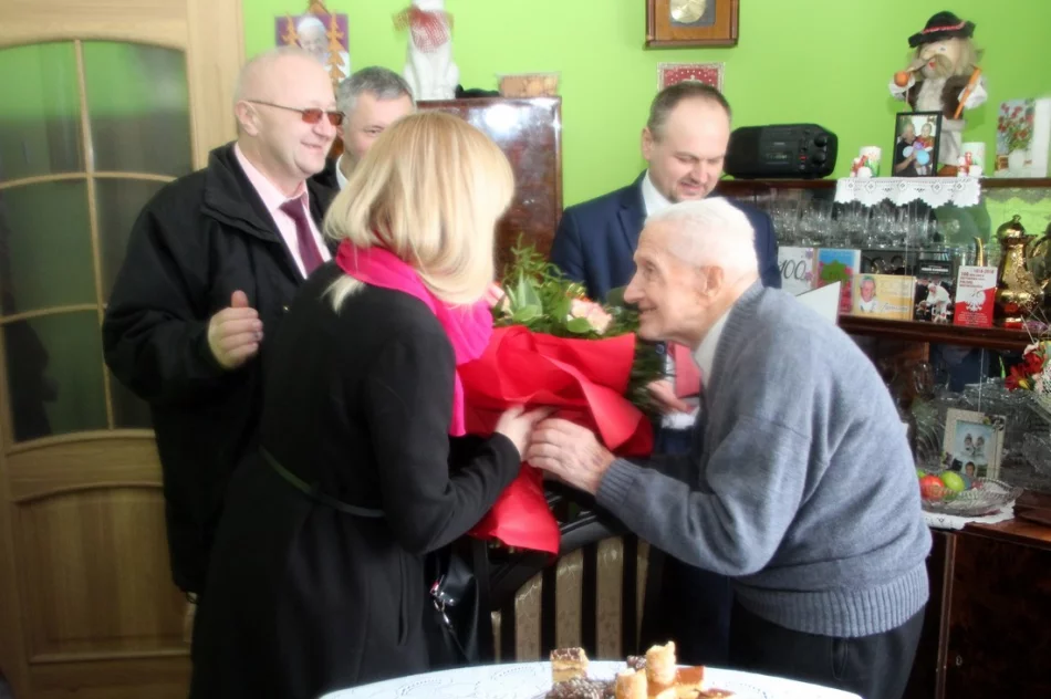 Setne urodziny pana Józefa Kubatka z Męciny - zdjęcie 11