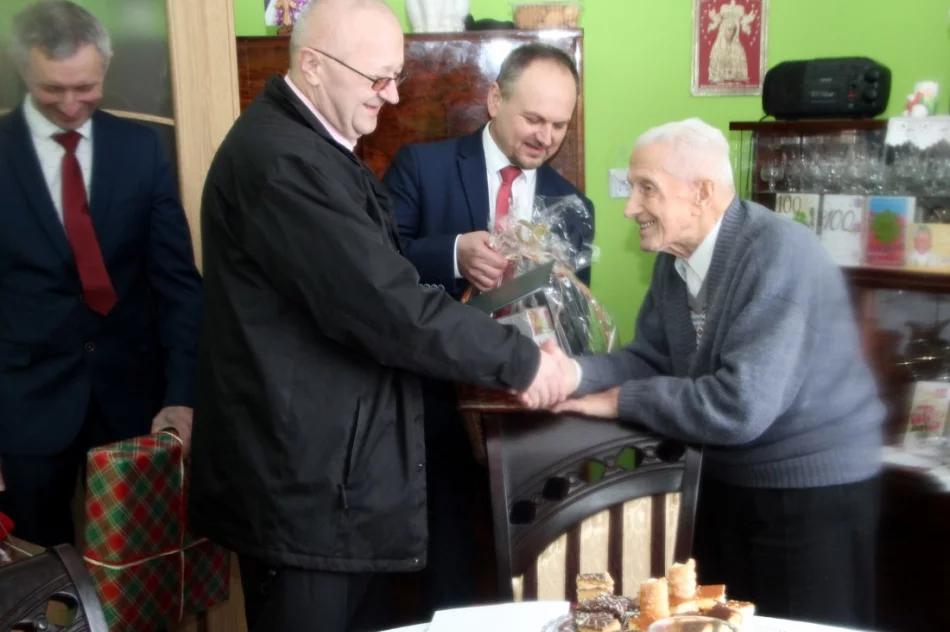 Setne urodziny pana Józefa Kubatka z Męciny - zdjęcie 14