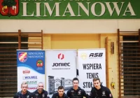 Duże emocje w derbowym pojedynku. Limanowianie wygrali ze Słopnicami. - zdjęcie główne