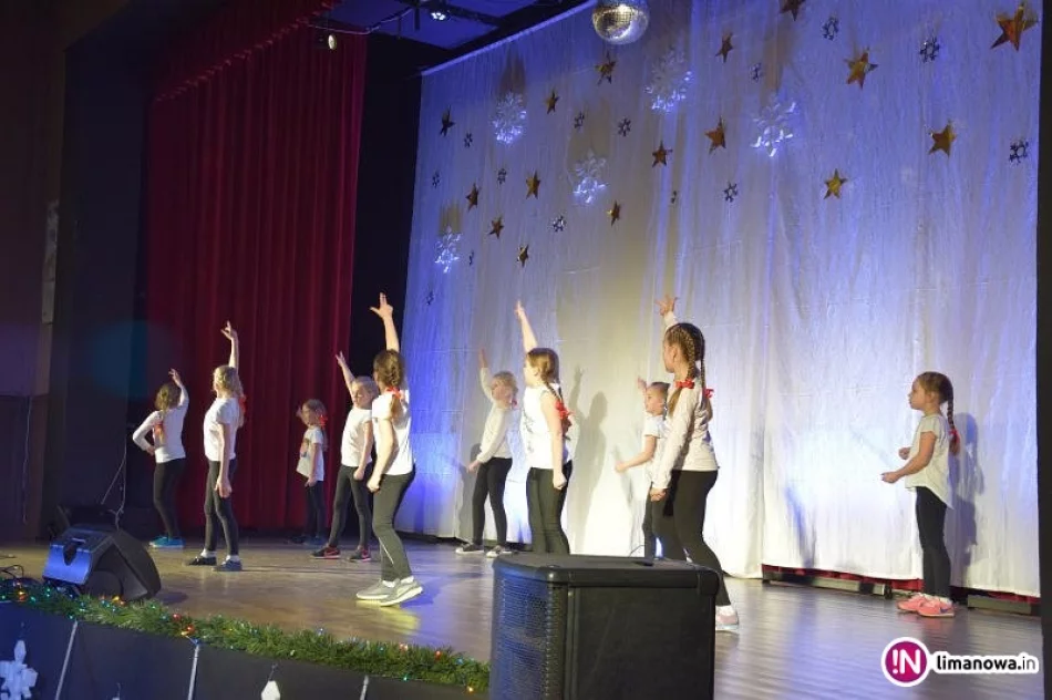 Tańczą, grają i śpiewają - wszystko w MOK-u - zdjęcie 3