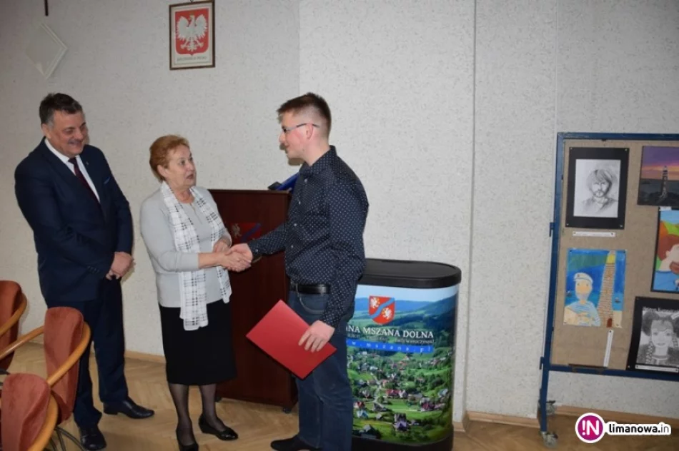 Młody artysta wyróżniony za promowanie gminy - zdjęcie 2