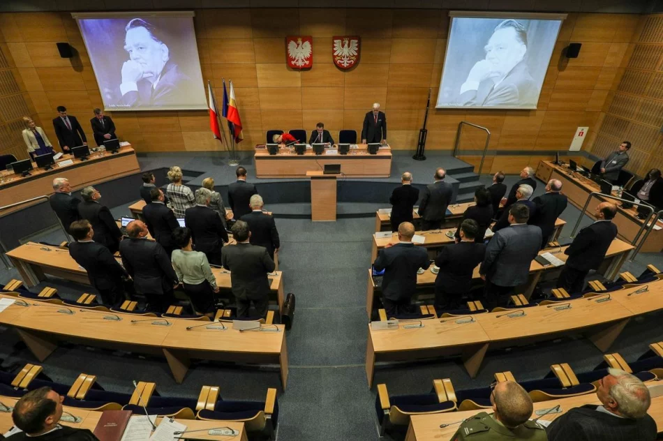 Retransmisja VI sesji Sejmiku Województwa Małopolskiego - zdjęcie 2