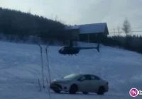 Śmigłowcem na narty - zdjęcie główne