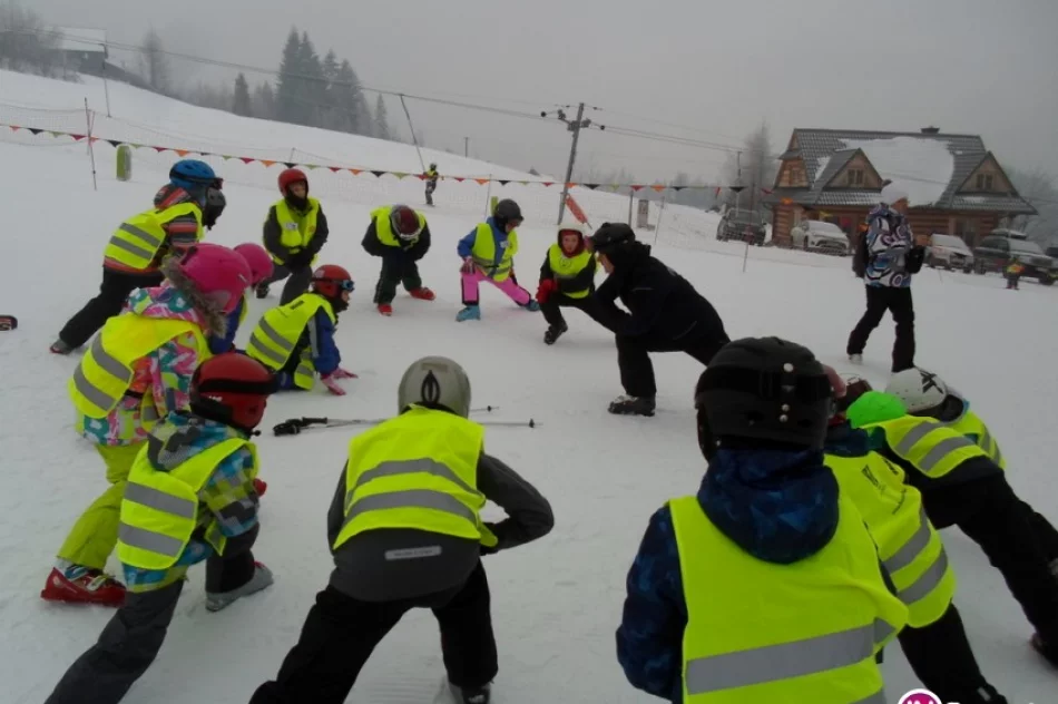 Najmłodsi rywalizowali na stoku pod opieką policjantów - zdjęcie 3