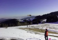 42-latek z poważnym urazem głowy zabrany przez LPR - zdjęcie główne