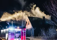 28 strażaków gasiło pożar - zdjęcie główne