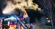 28 strażaków gasiło pożar - zdjęcie 2