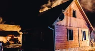 28 strażaków gasiło pożar - zdjęcie 4