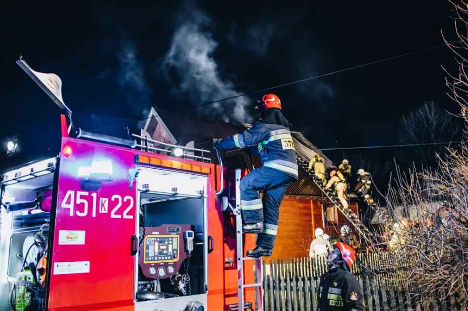 28 strażaków gasiło pożar - zdjęcie 5