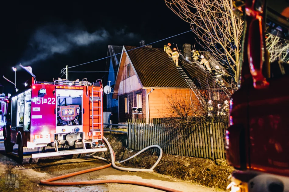 28 strażaków gasiło pożar - zdjęcie 7