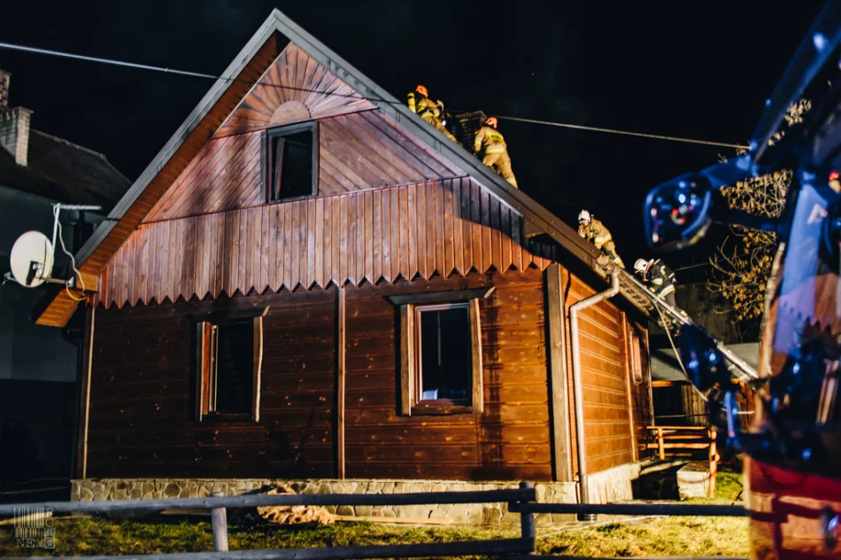 28 strażaków gasiło pożar - zdjęcie 8
