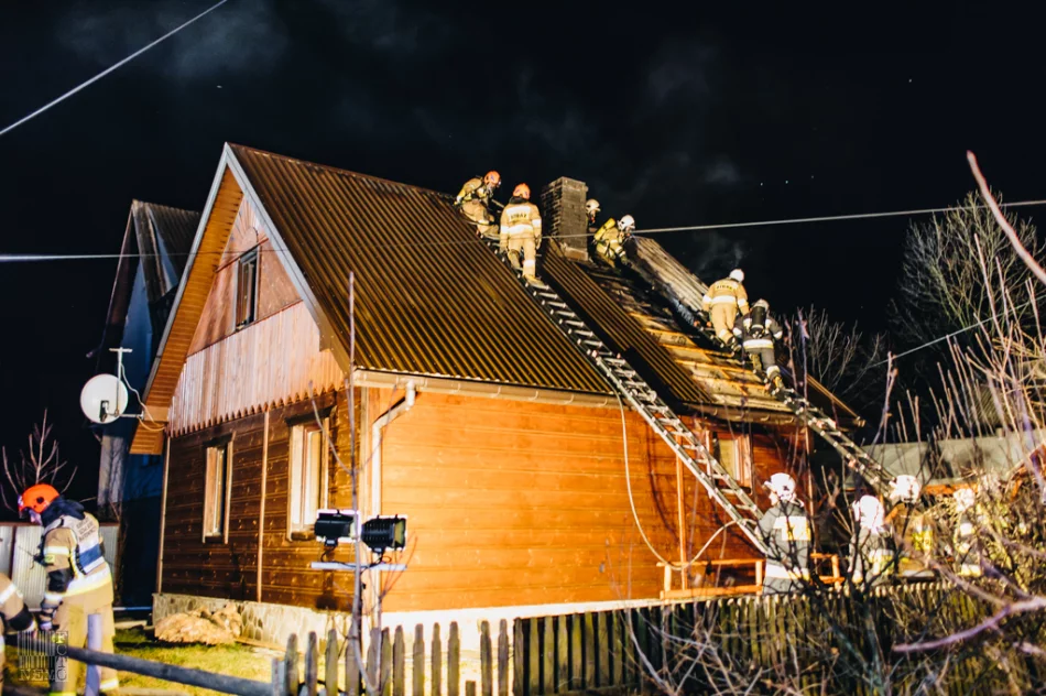 28 strażaków gasiło pożar - zdjęcie 9