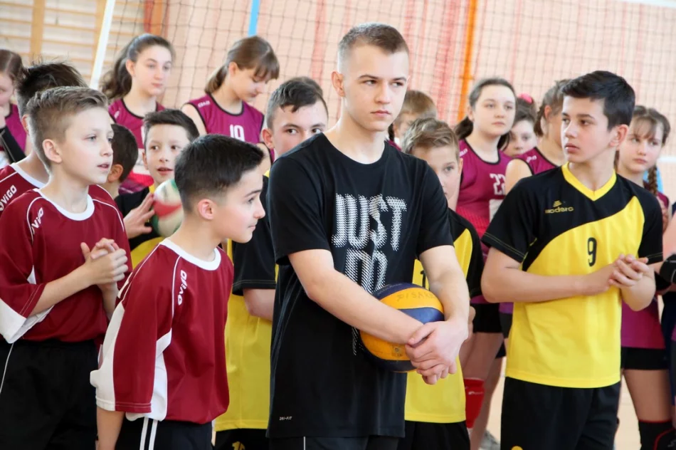 Mistrzostwa Gminy Limanowa w mini piłce siatkowej dzieci - zdjęcie 11