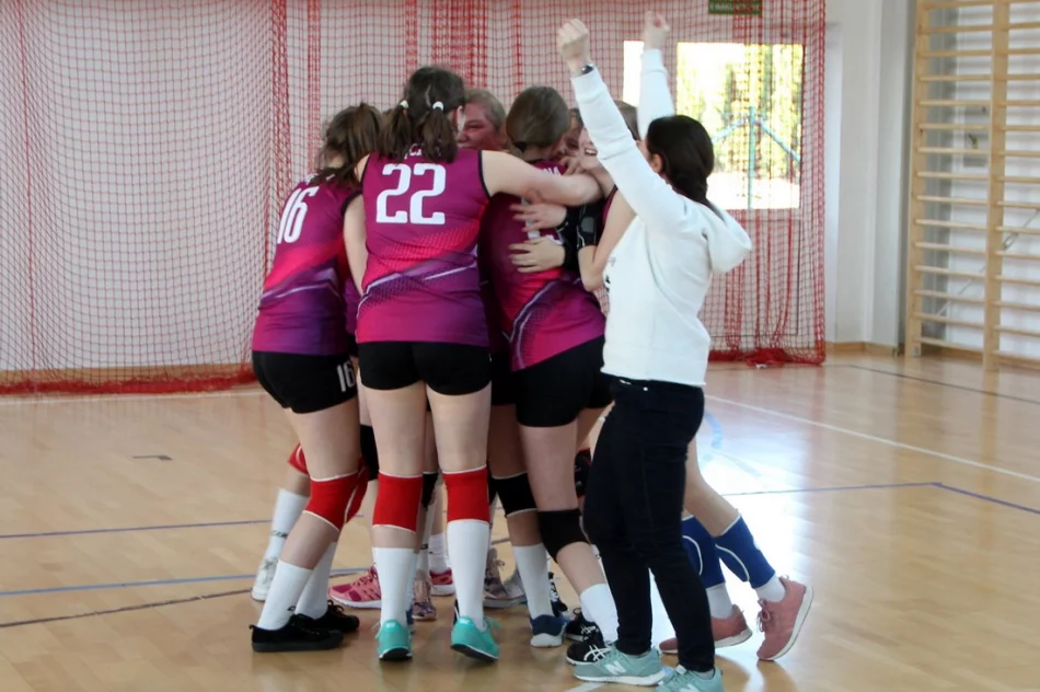 Mistrzostwa Gminy Limanowa w mini piłce siatkowej dzieci - zdjęcie 15