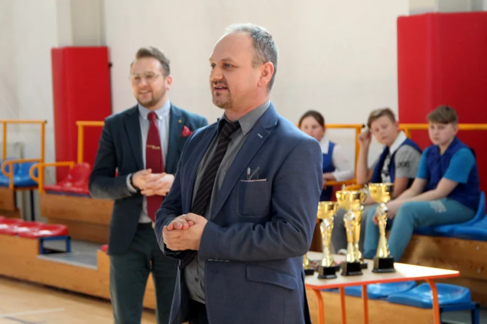 Mistrzostwa Gminy Limanowa w mini piłce siatkowej dzieci - zdjęcie 16