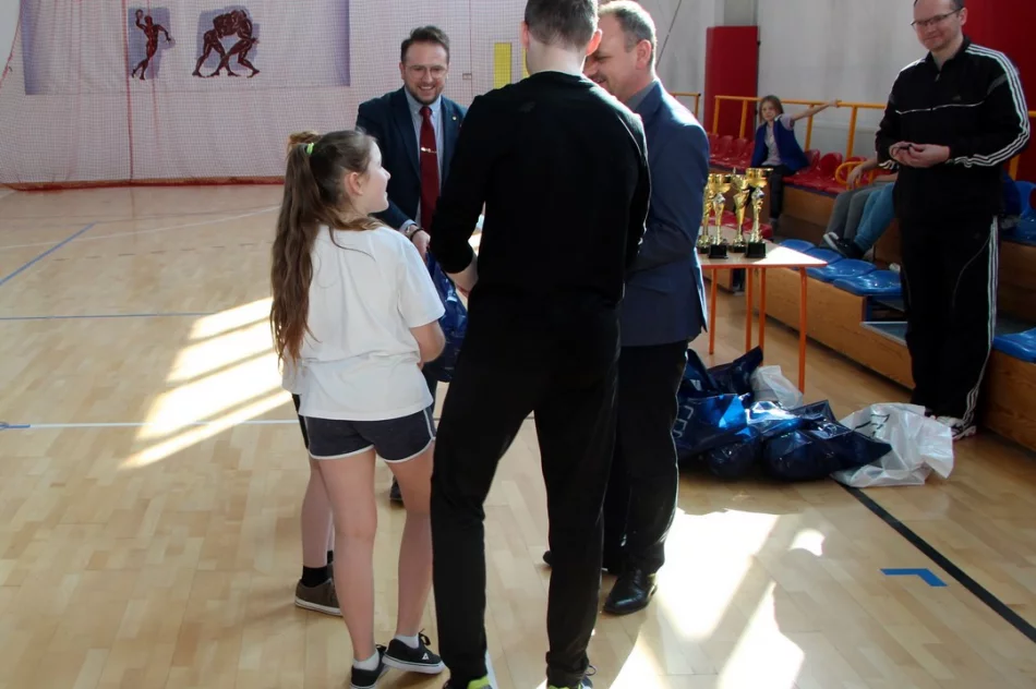 Mistrzostwa Gminy Limanowa w mini piłce siatkowej dzieci - zdjęcie 18