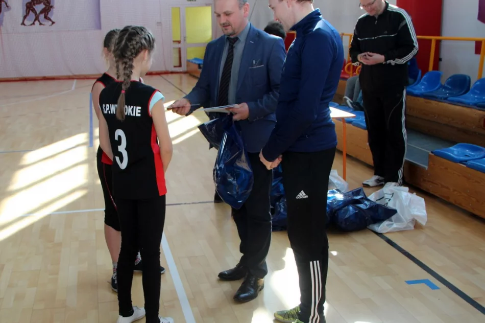 Mistrzostwa Gminy Limanowa w mini piłce siatkowej dzieci - zdjęcie 19