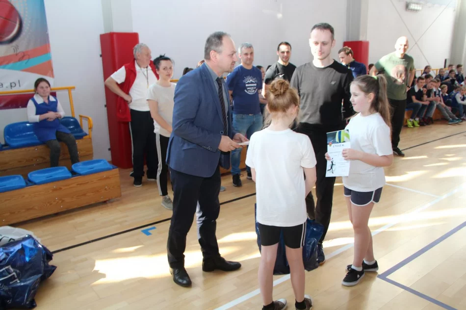 Mistrzostwa Gminy Limanowa w mini piłce siatkowej dzieci - zdjęcie 20