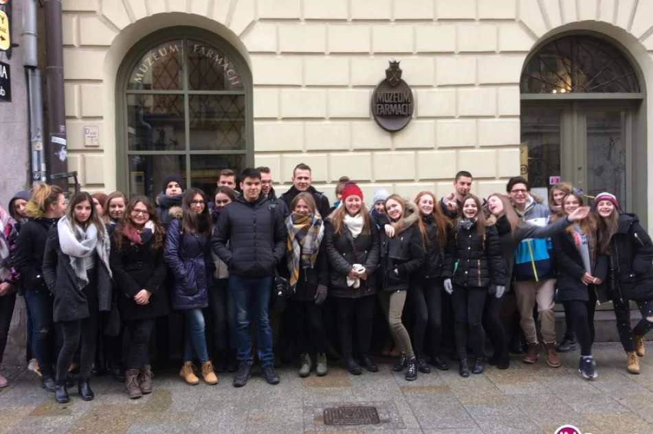 Czy nocą wszyscy śpią? - zdjęcie 3