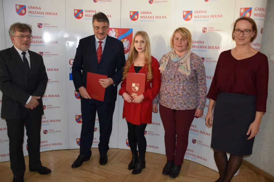 Nagrody dla zdolnej młodzieży i życzenia dla sołtysów - zdjęcie 3