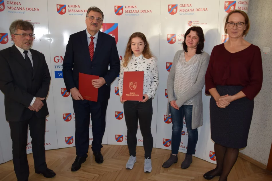 Nagrody dla zdolnej młodzieży i życzenia dla sołtysów - zdjęcie 5