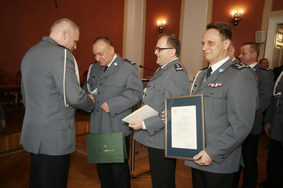 Wieloletni zastępca komendanta limanowskiej policji odszedł na emeryturę - zdjęcie 4