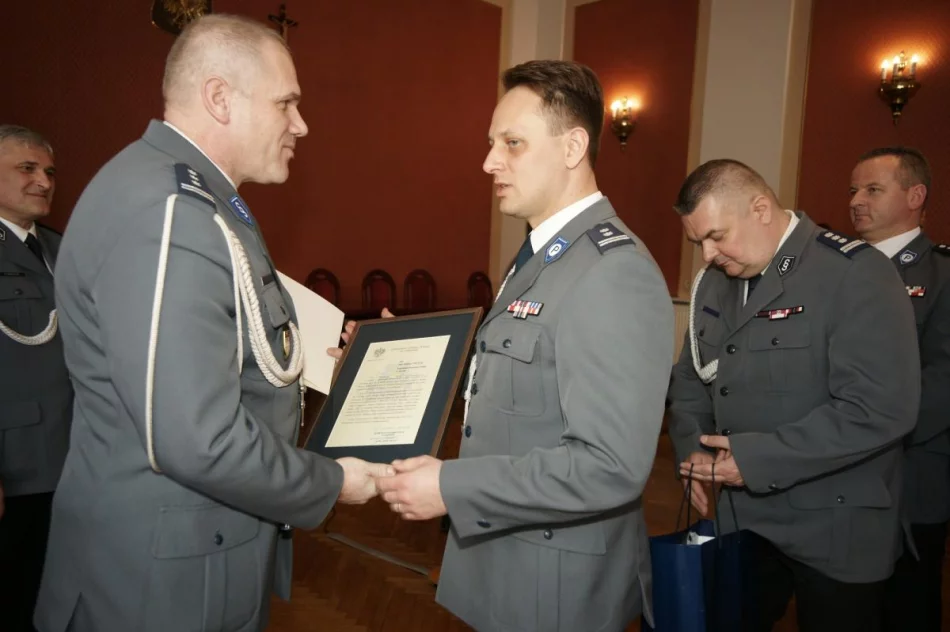 Wieloletni zastępca komendanta limanowskiej policji odszedł na emeryturę - zdjęcie 5