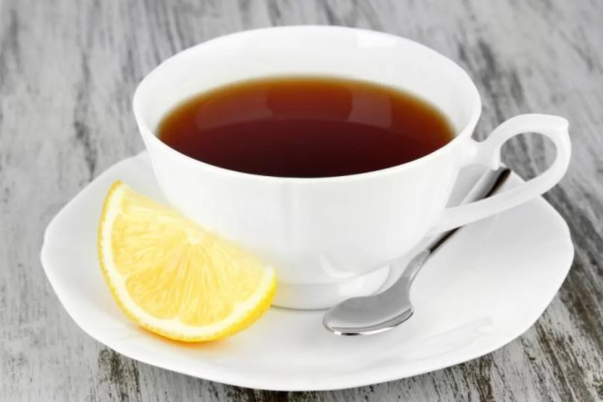 Herbata z cytryną - szkodzi czy nie?