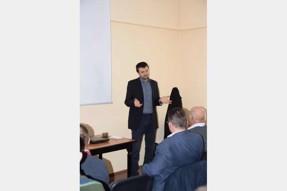 Udana konferencja o problemach pszczelarstwa - zdjęcie 7