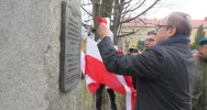 Odsłonięto tablicę ufundowaną przez IPN - zdjęcie 2