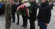 Odsłonięto tablicę ufundowaną przez IPN - zdjęcie 4