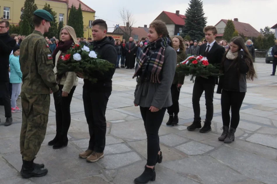 Odsłonięto tablicę ufundowaną przez IPN - zdjęcie 6