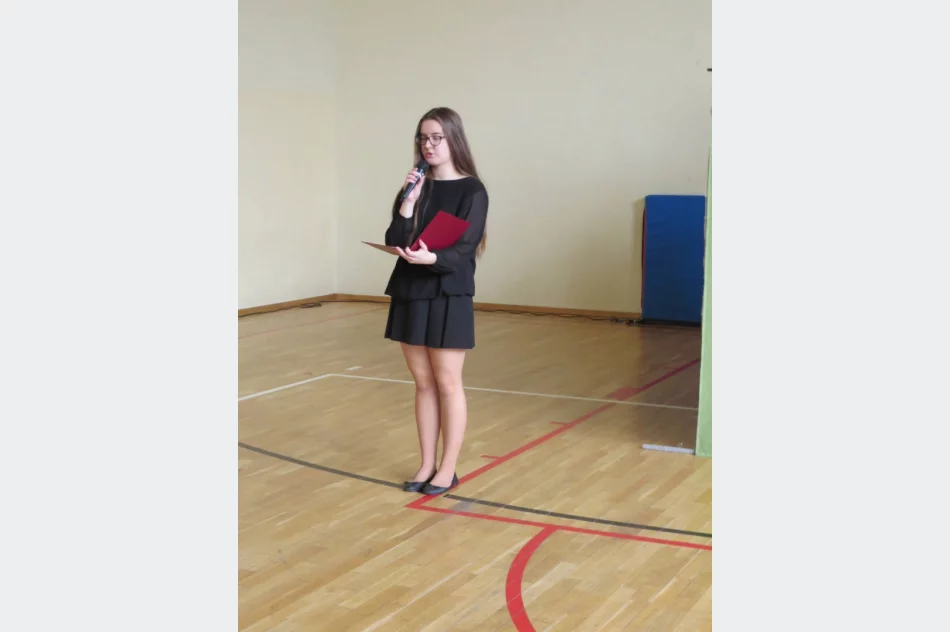 Narodowy Dzień Pamięci Żołnierzy Wyklętych w Szkole Podstawowej Nr 1 w Starej Wsi - zdjęcie 3