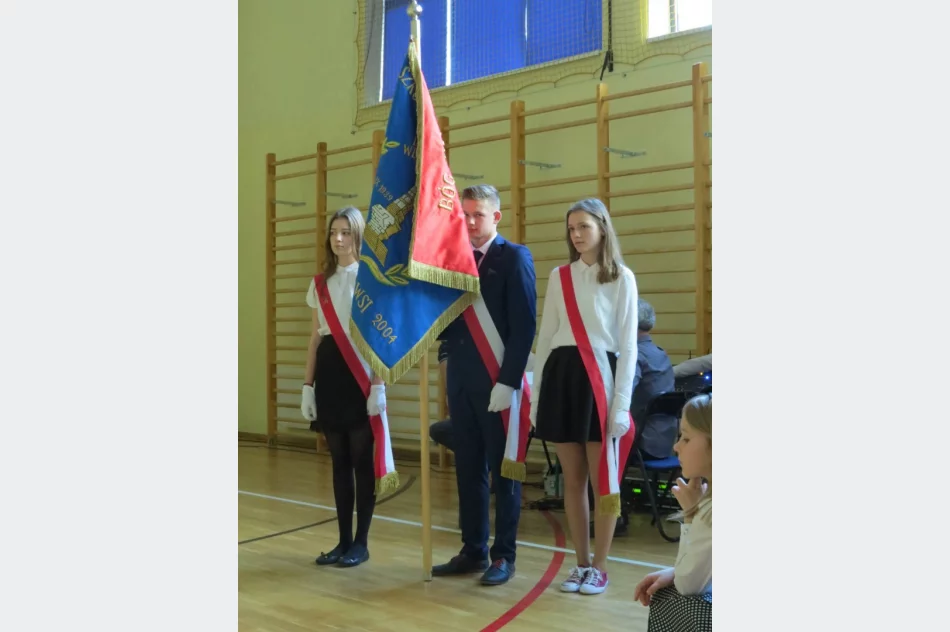 Narodowy Dzień Pamięci Żołnierzy Wyklętych w Szkole Podstawowej Nr 1 w Starej Wsi - zdjęcie 5