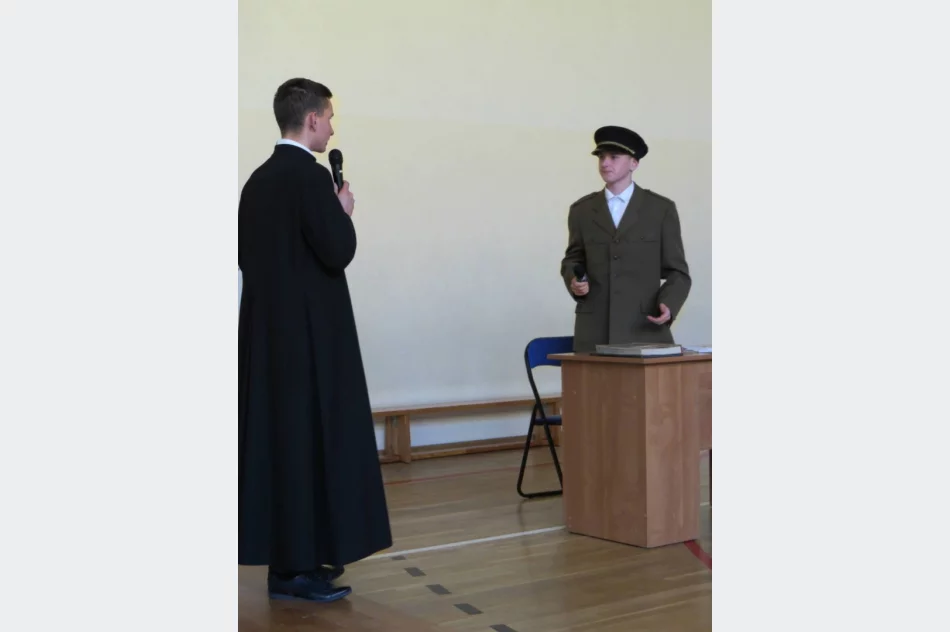 Narodowy Dzień Pamięci Żołnierzy Wyklętych w Szkole Podstawowej Nr 1 w Starej Wsi - zdjęcie 9